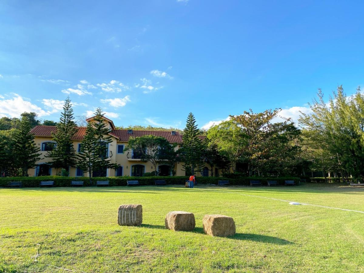My Chateau Resort Kenting Buitenkant foto